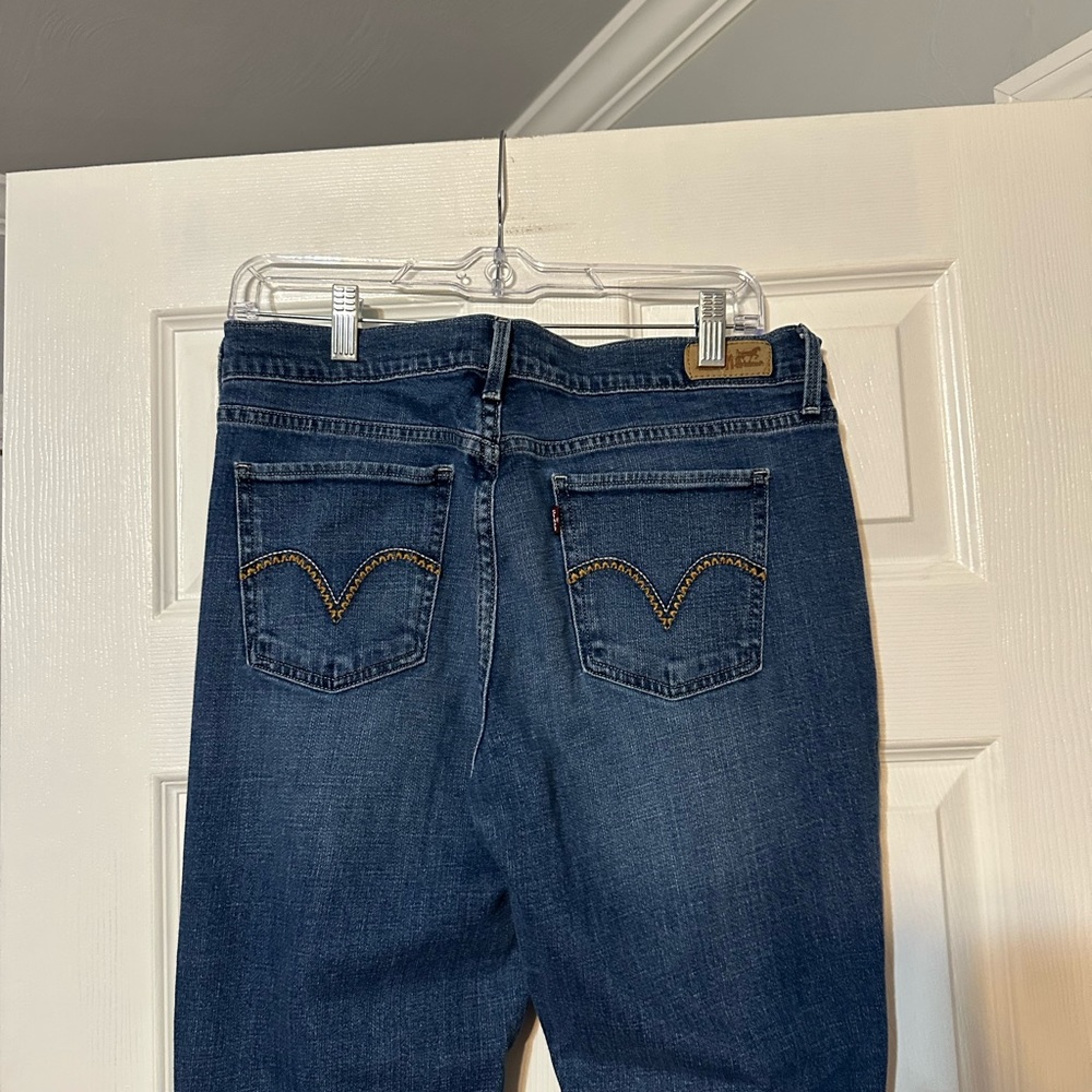 Levi’s Women’s 505 Straight Leg Denim Jeans - Picture 8 of 14